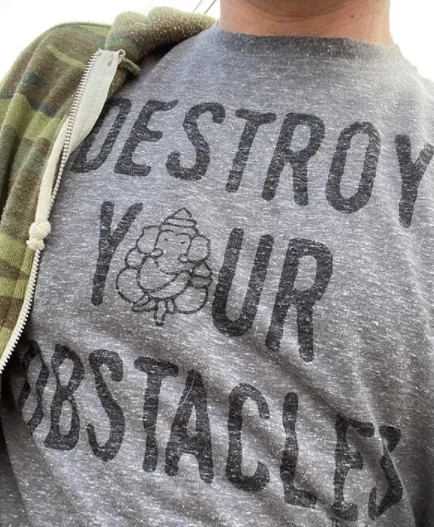 DESTROY YOUR OBSTACLES ON LINEN BLEND CREW NECK