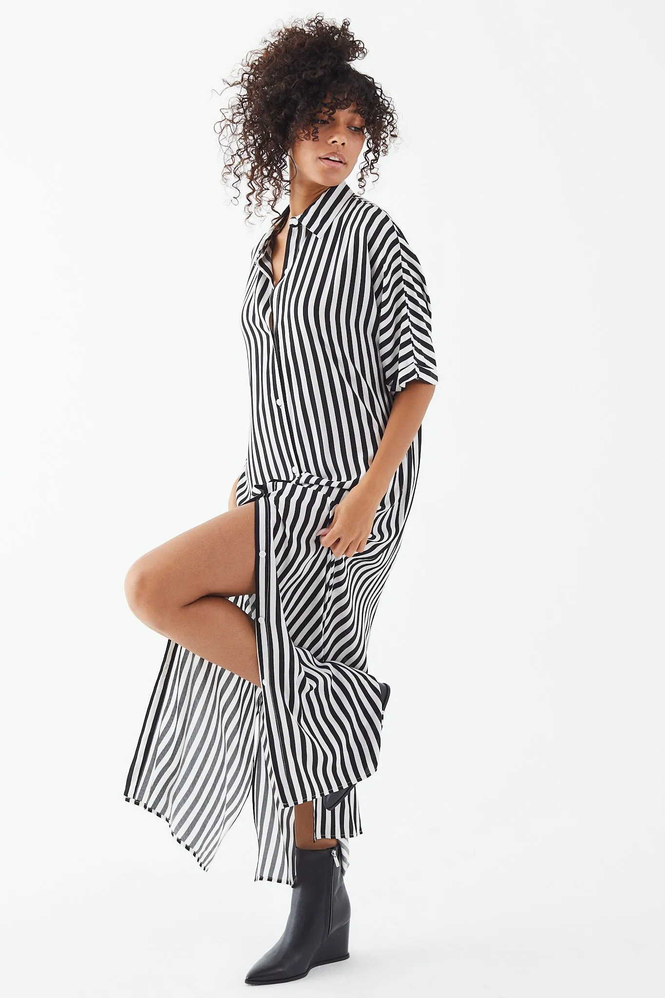 Relaxed In Stripe Shirt Dress